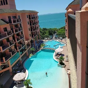 https://jurere-beach-village.santa-catarina-brasil.com